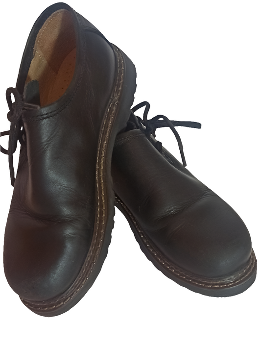 Schnürschuhe Gr. 34